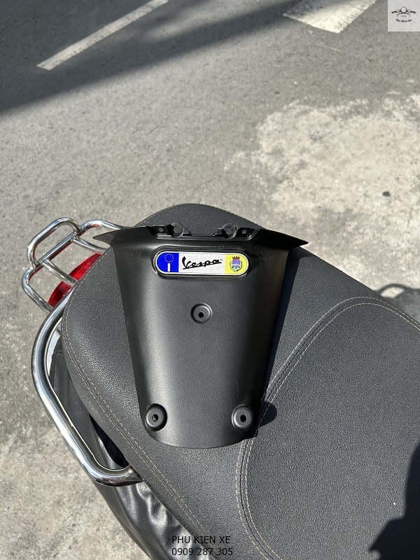 Dè Chắn Bùn Sau Cho Vespa Sprint Primavera