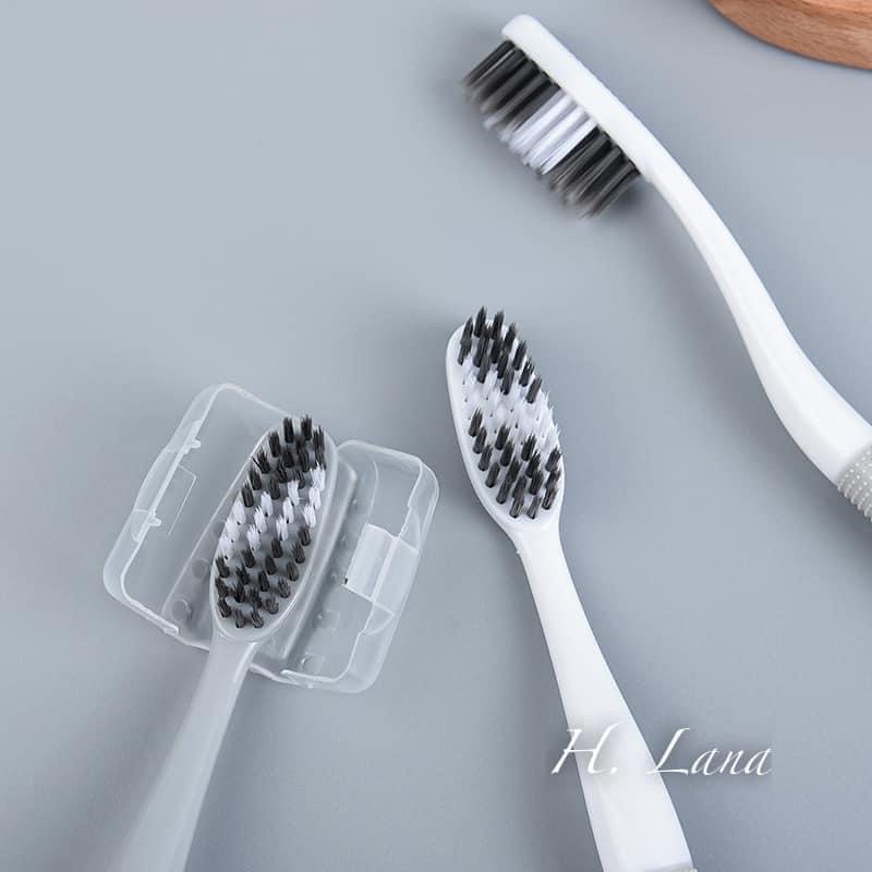 Hộp 8 chiếc bàn chải đánh răng 2in1
