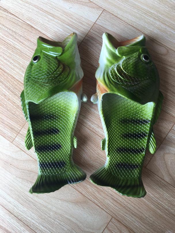Dép Cá Chép Màu Xanh Lá Cây Nhựa Dẻo Chất Lượng Cao có size 32 - 45 giá rẻ