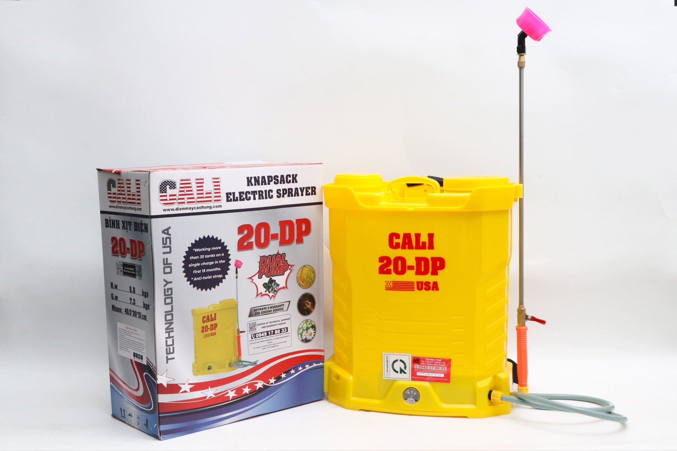 Bình xịt điện bơm đôi giá rẻ Cali 20DP