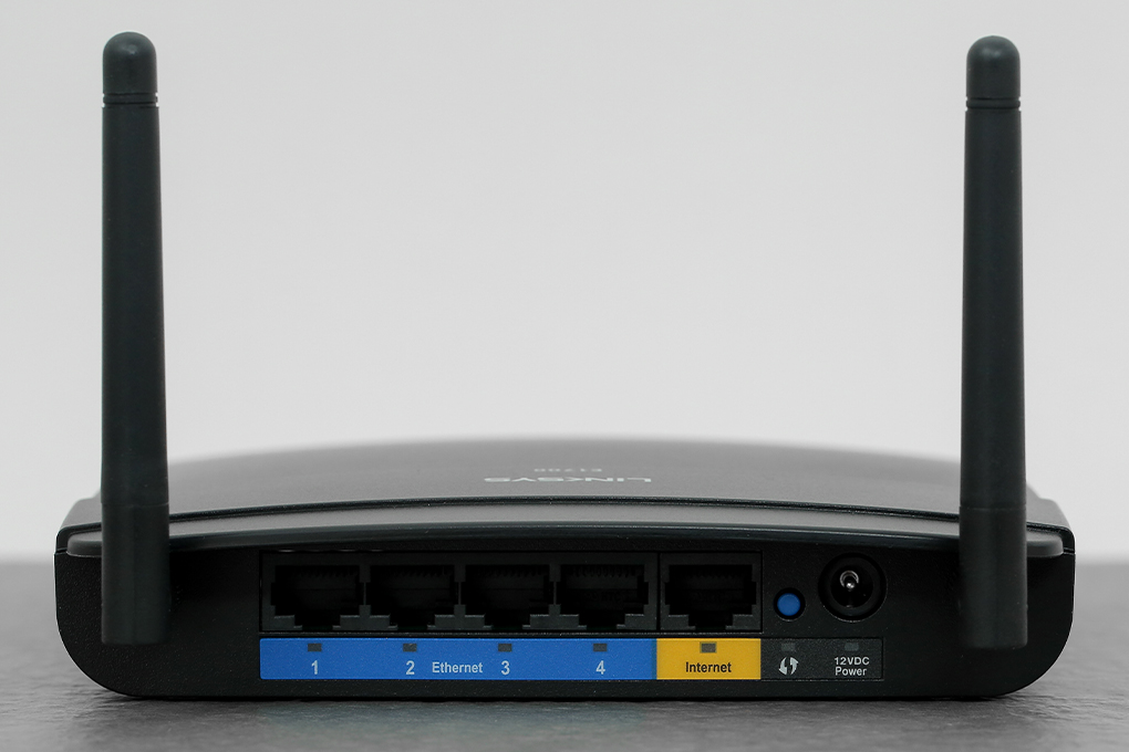 Router Wifi LINKSYS E1700 chuẩn N tốc độ 300Mbps