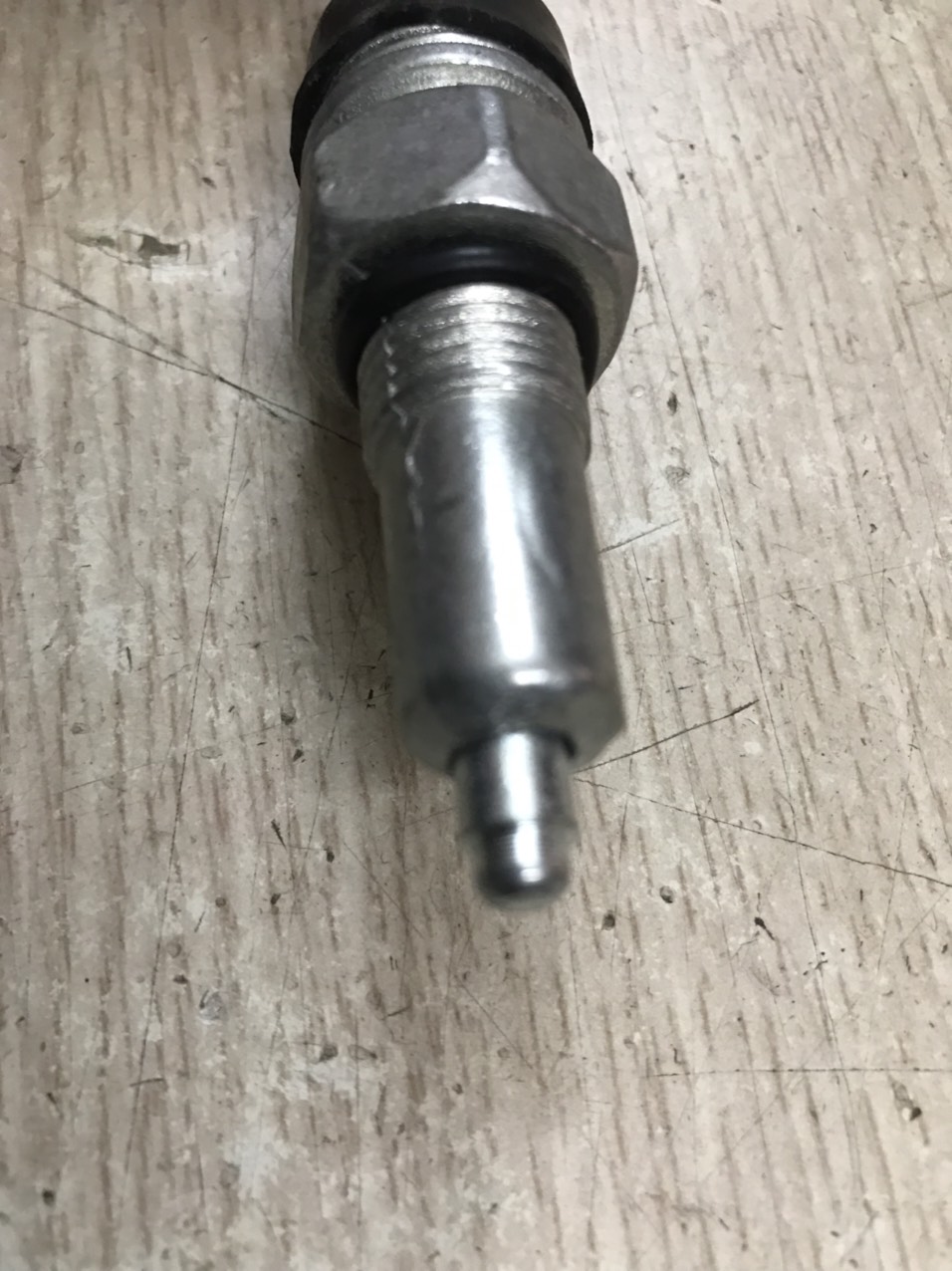 Công tắc báo đèn lùi xe Sym