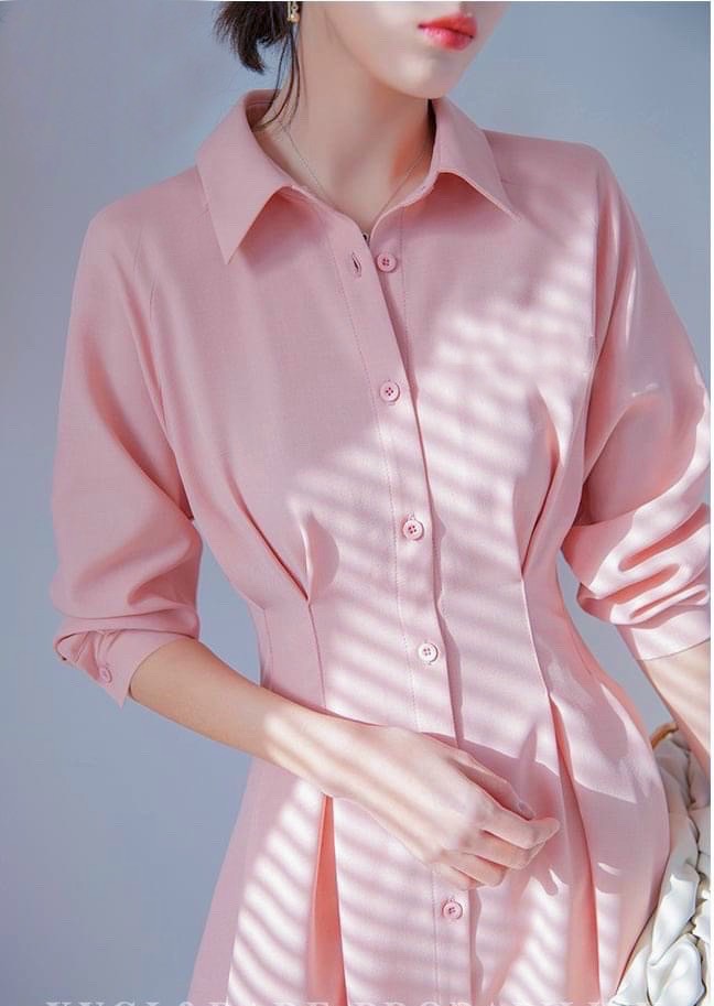 Đầm sơ mi hồng xếp li eo