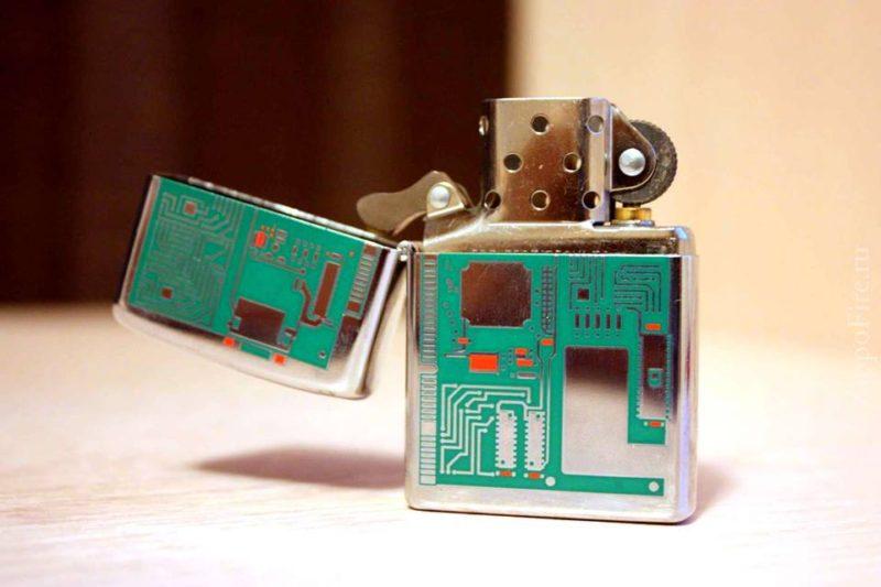 Bật lửa zippo 24329 - Bật lửa zippo Circuit Board bóng Crôm