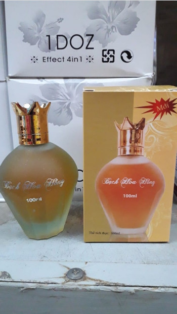 My pham bach hoa hong 100ml
