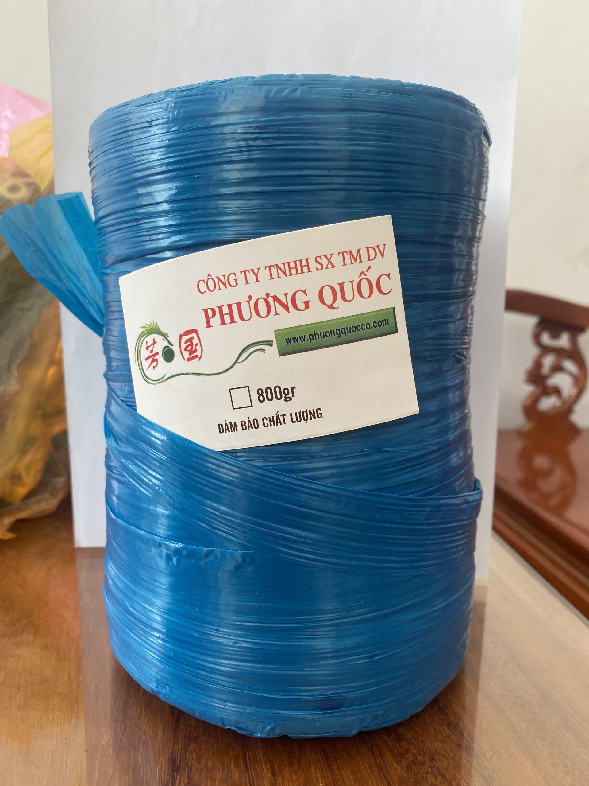 Dây nilon , dây PP Phương Quốc: dây nilon buộc hàng , cuồn ~ 800gr, dây bóng đẹp, mềm mỏng chịu lực tốt, dẻo dai, dùng buộc hàng hóa, vật dụng hàng ngày