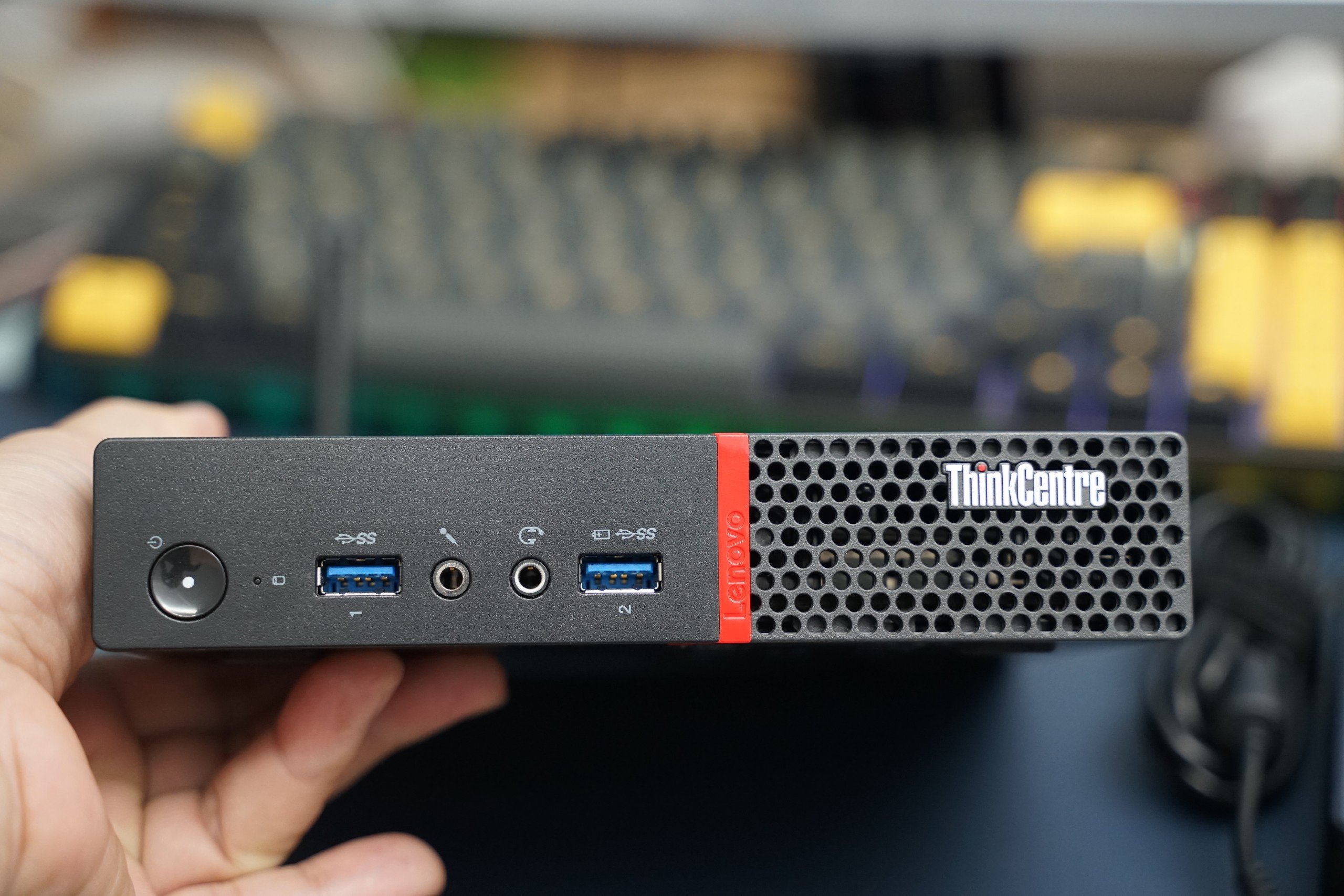 Máy Tính Mini PC Lenovo ThinkCentre M900 Tiny (Core i5-6500t, Ram 8GB, SSD 256GB, Wifi)