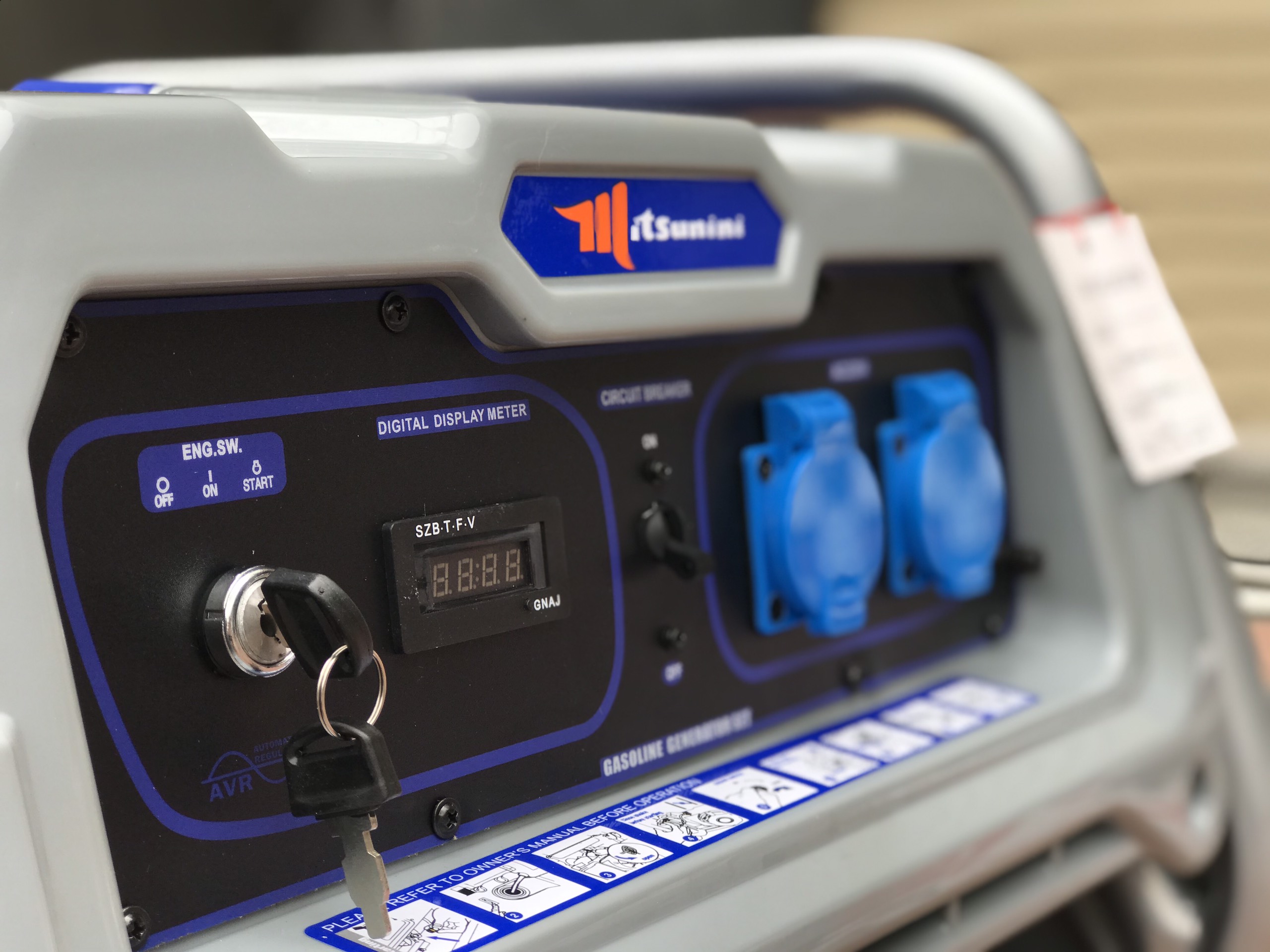 Máy Phát Điện Chạy Xăng 8Kw Mitsunini MT-10000E Đề