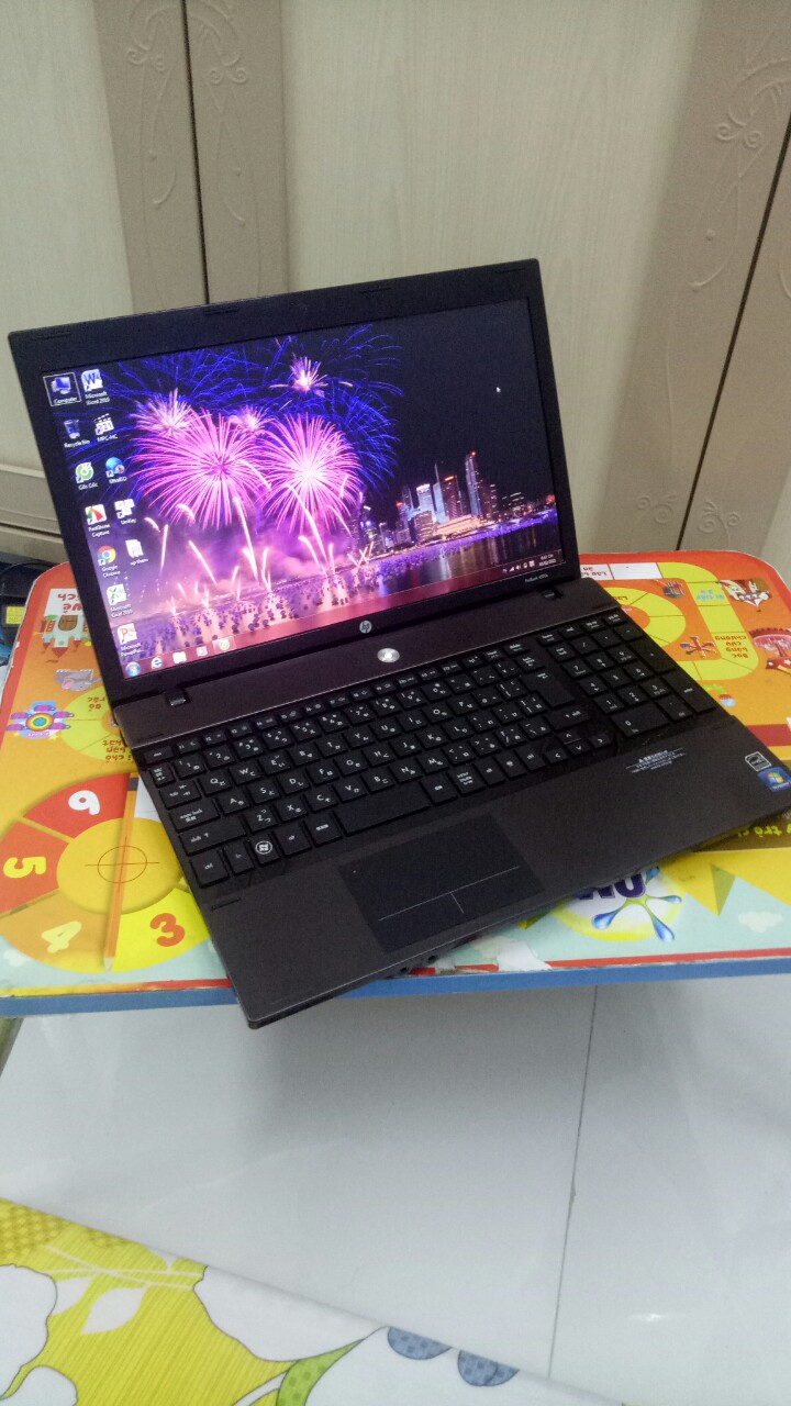 laptop HP i3 THẾ HỆ 1