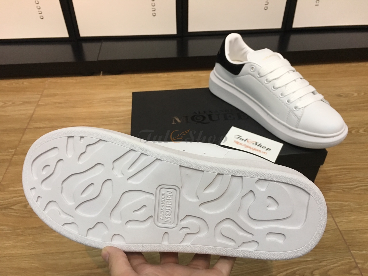Giày Thể Thao Sneaker MC Queen Trắng Gót Nhung
