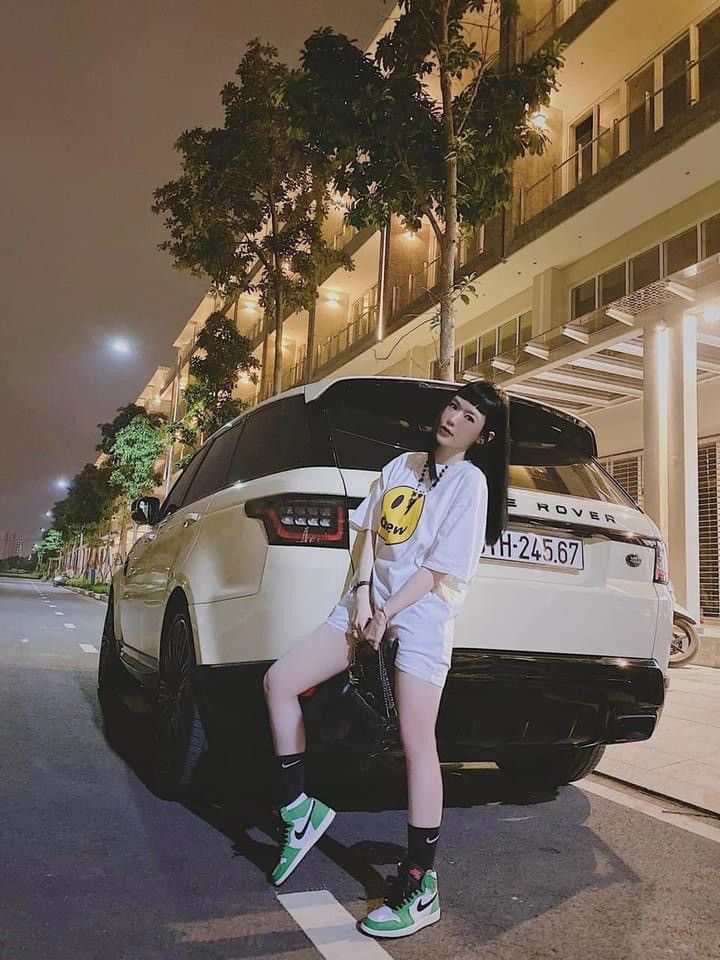 Áo thun form rộng mặt cười - UT126