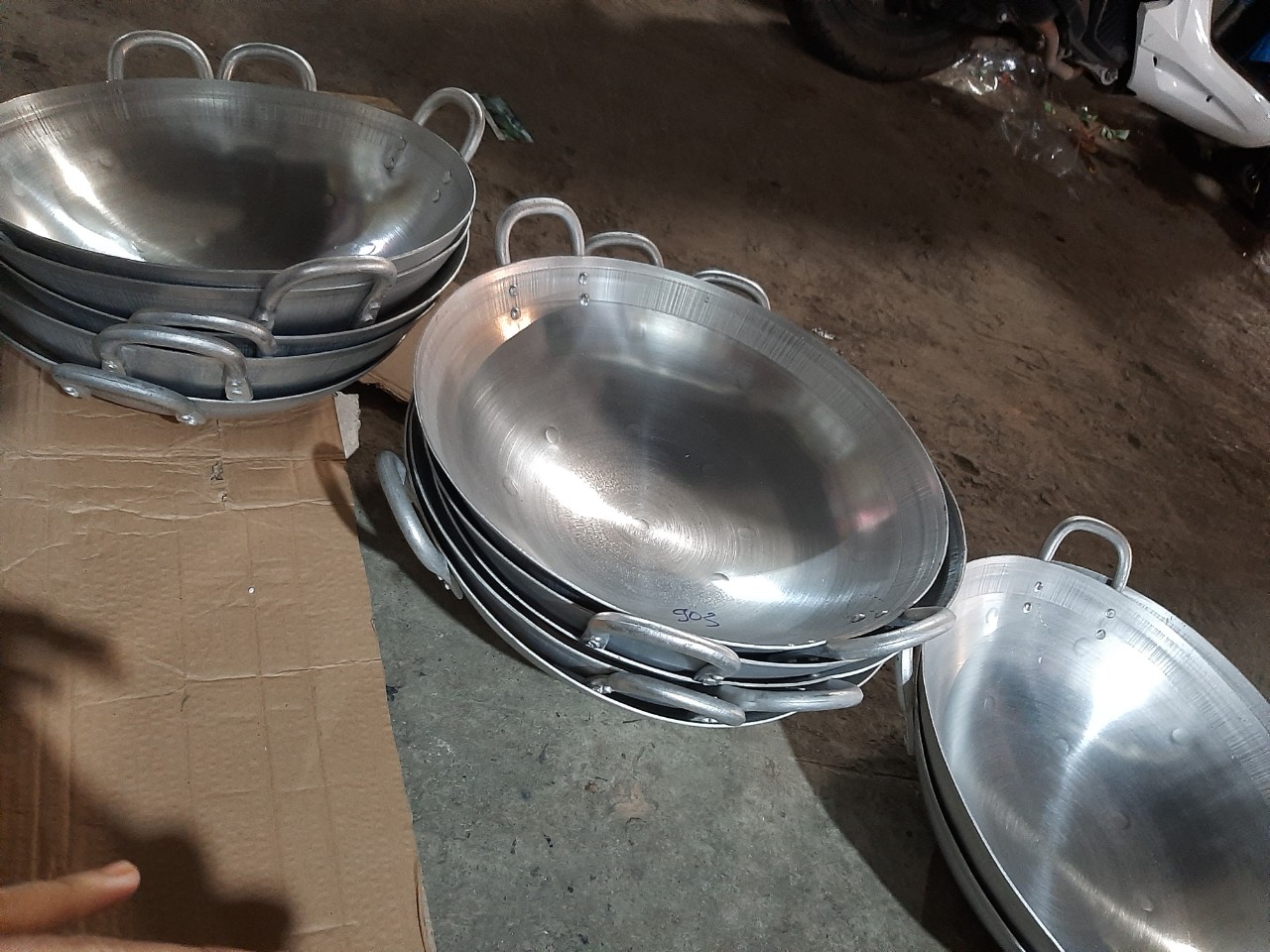 CHẢO NHÔM SÂU LÒNG DÀY DẶN SIZE 43X50CM