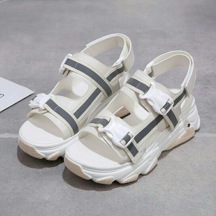 Sandal Học Sinh Nữ 2 quai phản quang khóa bấm