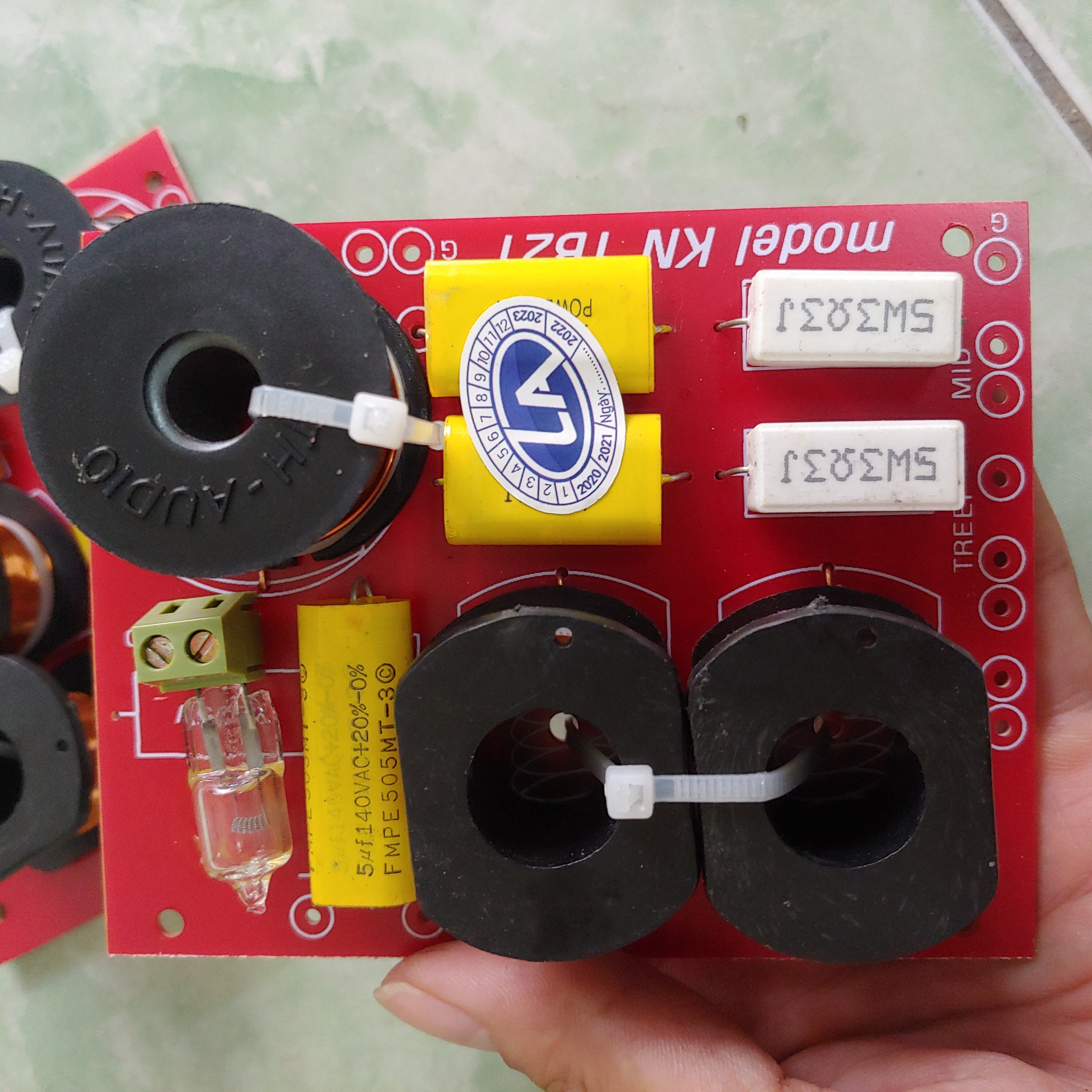 phân tần 3way 1 bass 1 treble 1 mid