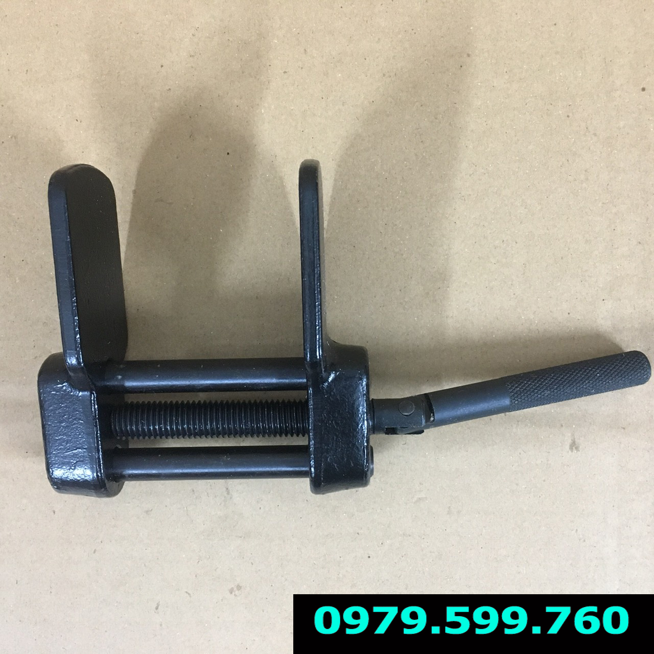 Vam ép piston phanh xe