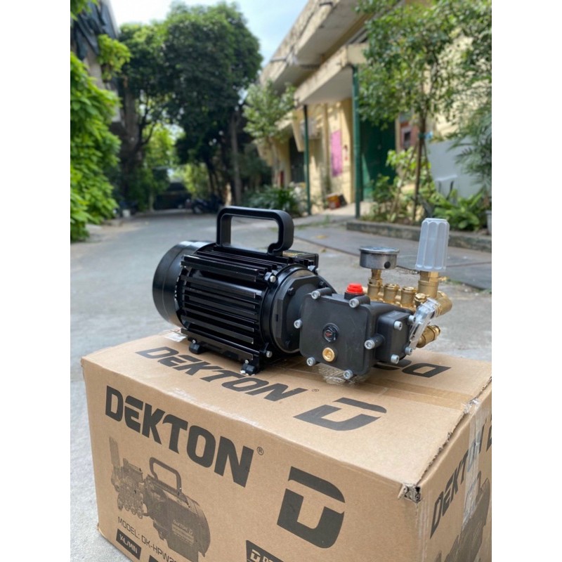 Máy Rửa Xe 2300W Dekton DK-HPW2300