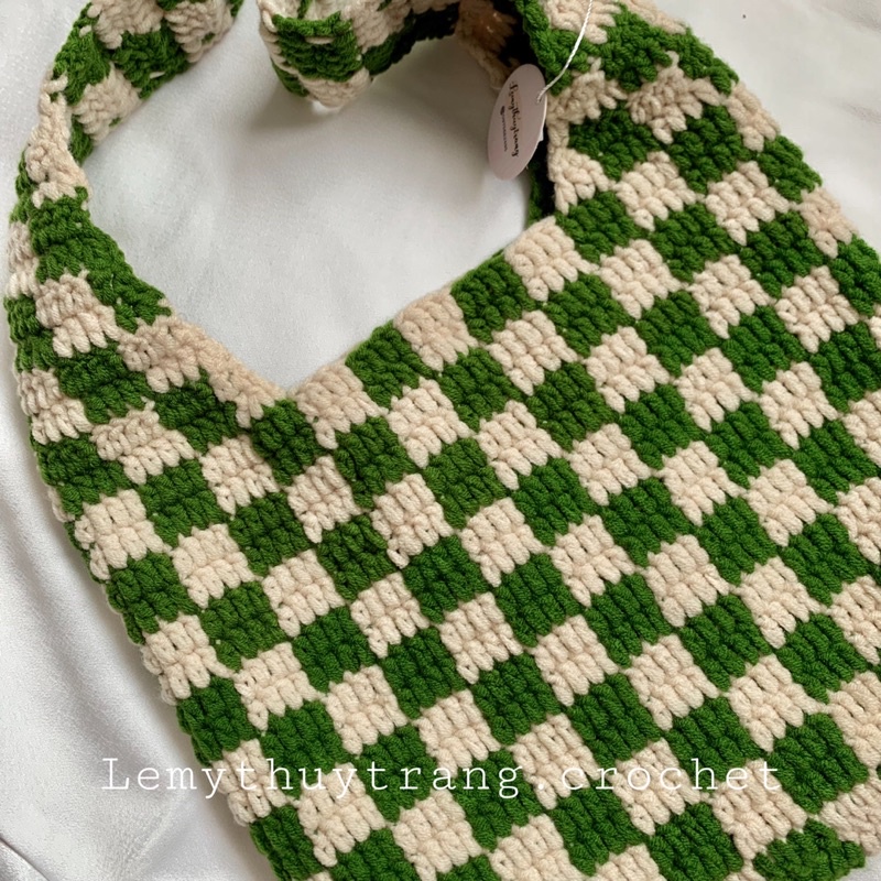 [CÓ SẴN] CHECKERED BAG. TÚI CARO LEN MÓC SIZE M