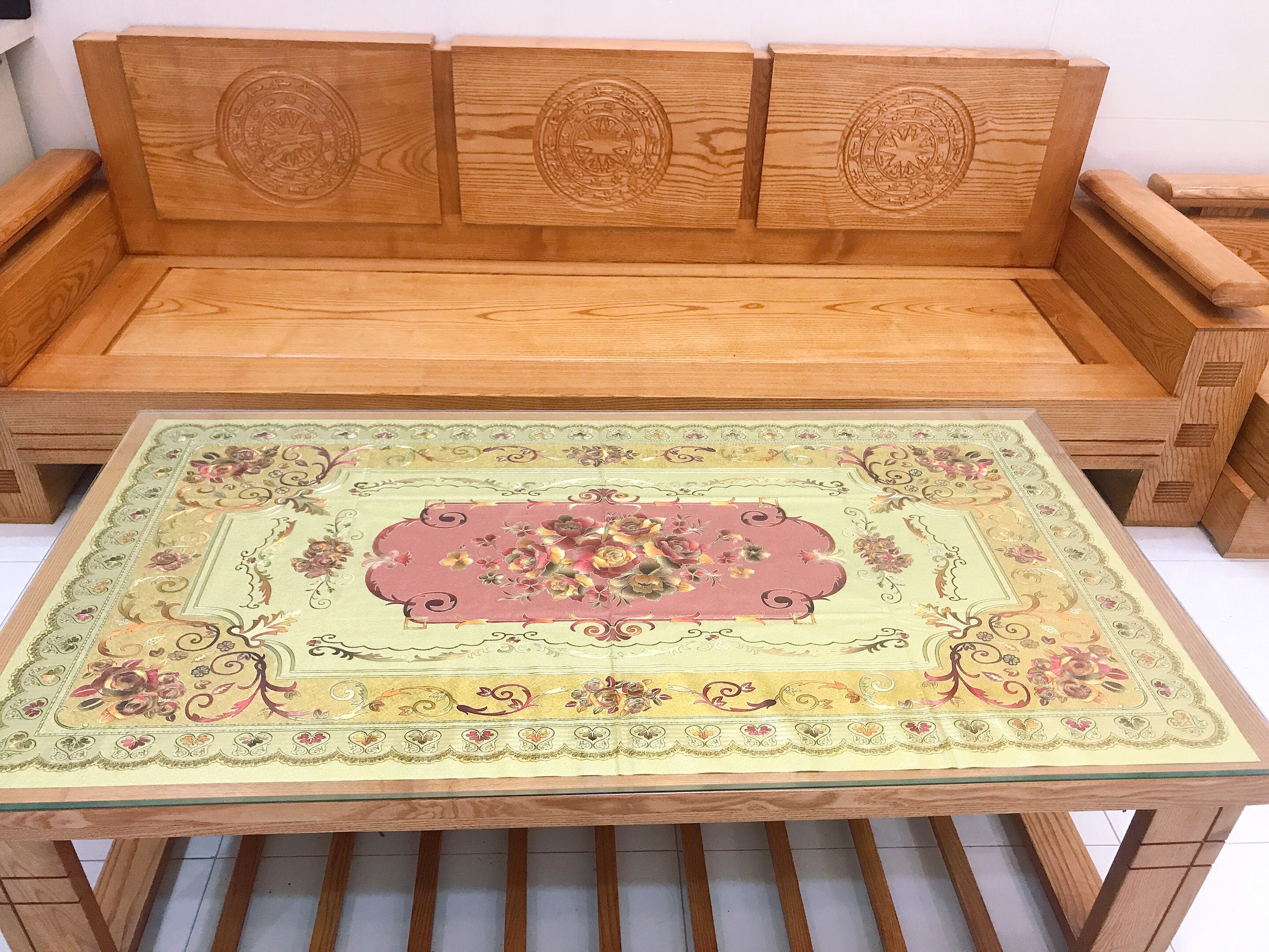 Khăn trải bàn 3D hoa văn đẹp mắt 60*120cm