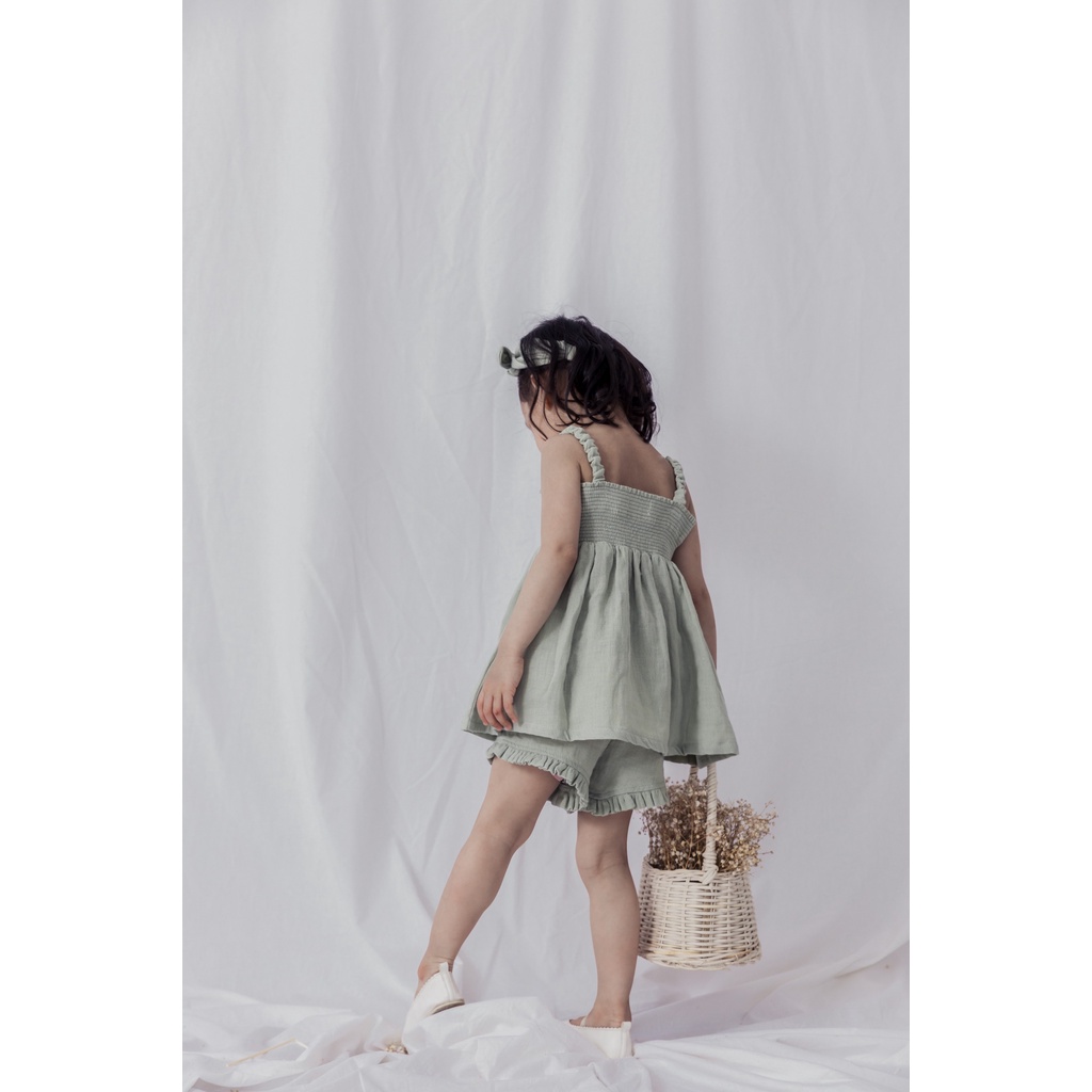 Elle Muslin Set Macro & Micro (Bộ Quần Áo Hai Dây Xô Bé Gái)