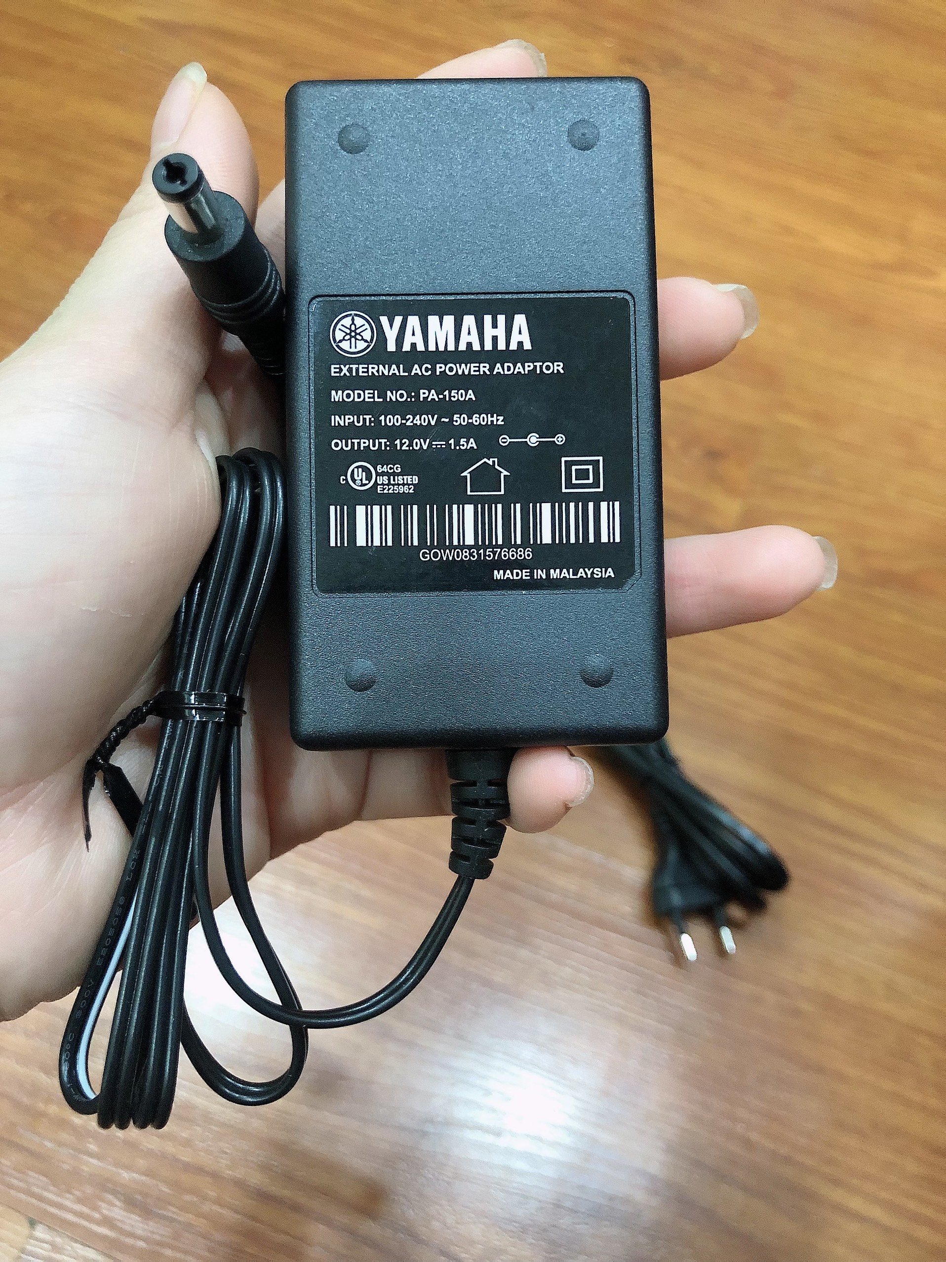 ADAPTER-NGUỒN ĐÀN ORGAN YAMAHA 12V 1.5A (PA-150 A)