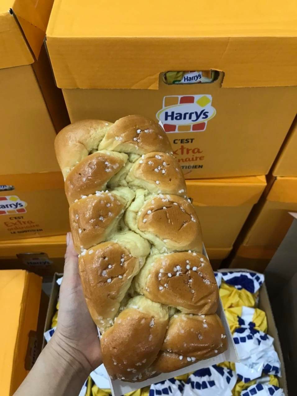 Combo 3 Bánh mì hoa Cúc Harry's Pháp ổ lớn 500 gram (Date mới hàng tuần)