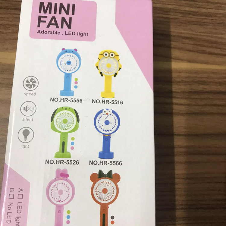 Quạt Mini Tích Điện Cầm Tay DOREMON Sản Phẩm Mới.