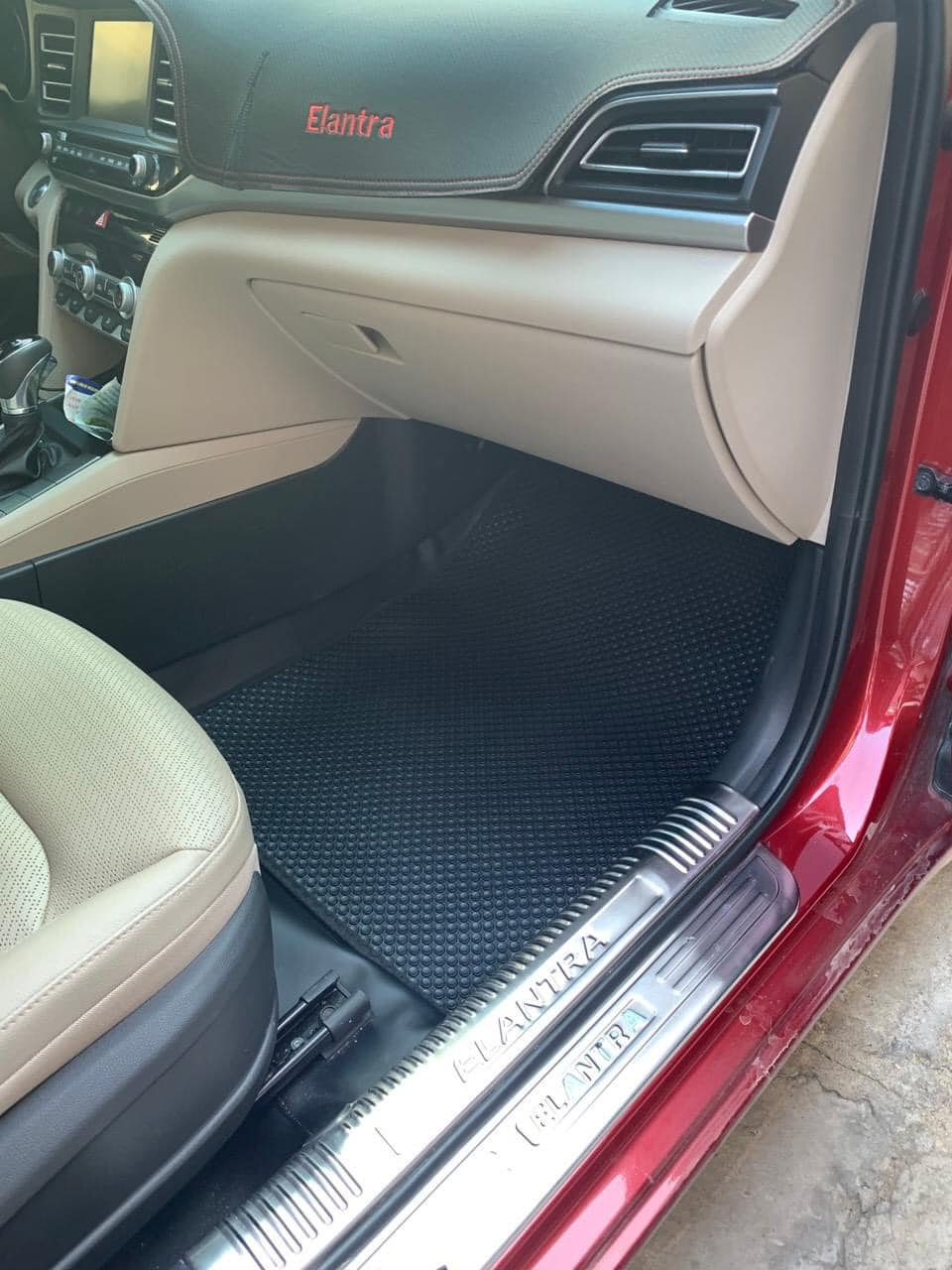 Car mat for Hyundai Elantra