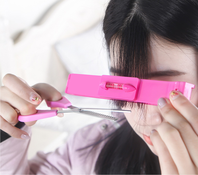 Combo hair trimmer + convenient hairpin