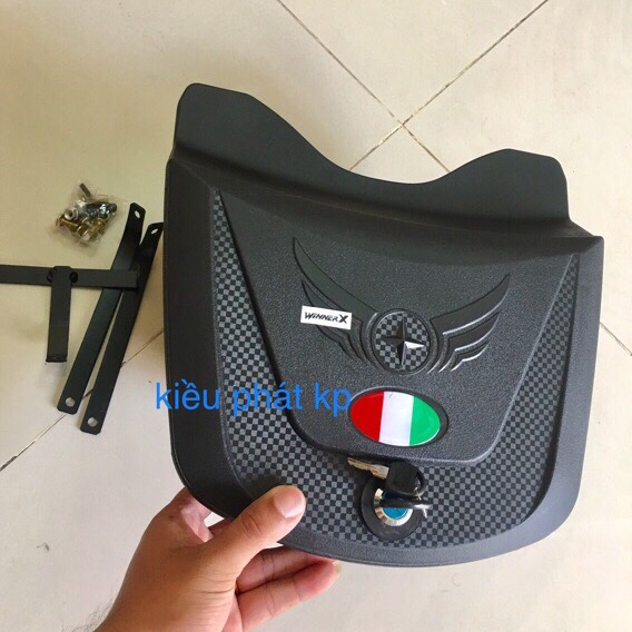 Thùng giữa Winner x Givi full pat ốc