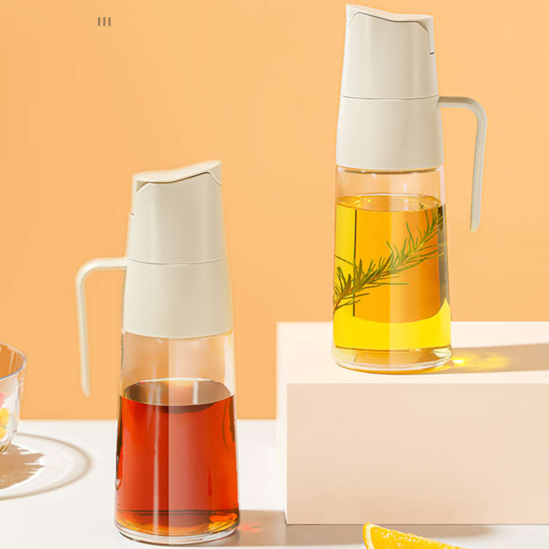 Binh thủy tinh rót dầu tự động đóng mở nắp Luckywe 600ml LW291201 hàng Nhật