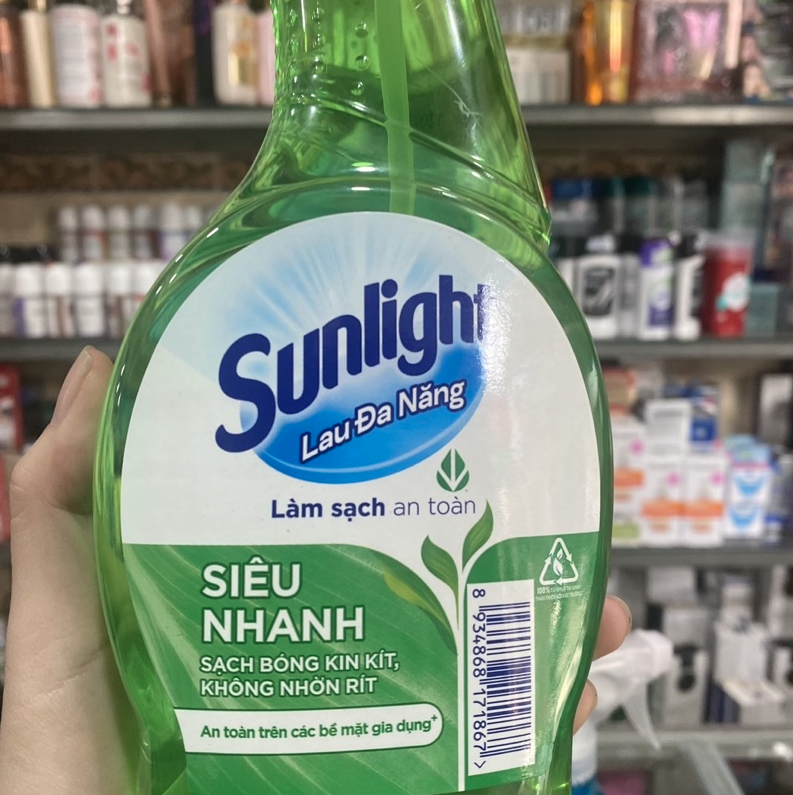 Nước lau đa năng Sunlight làm sạch mọi bề mặt (520ml)