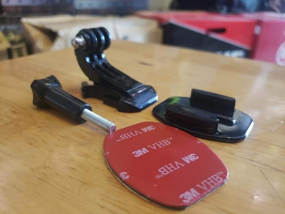 Bộ đế gắn camera hành trình (1đế + 1 miếng keo 3M vuông + 1chốt vít + 1 pass gắn cam)