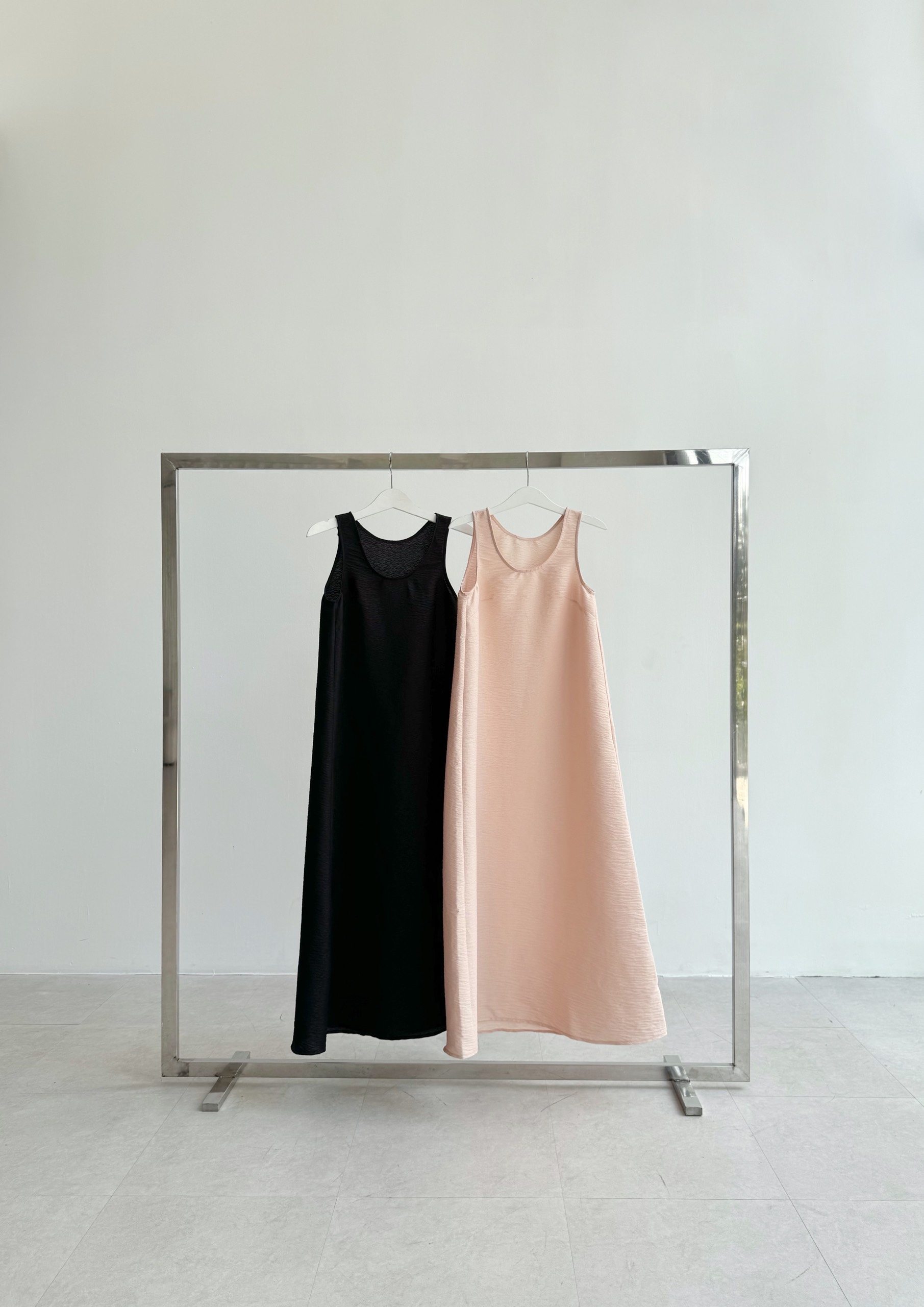 Nosbyn - Đầm Maxi Sát Nách - N404-D003