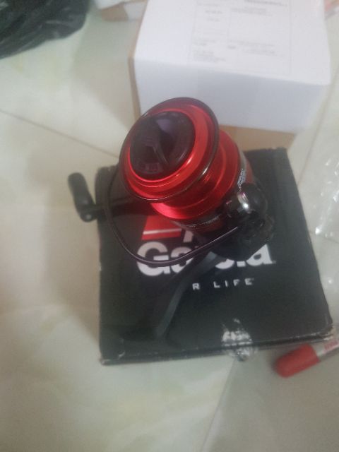Máy câu ABu Garcia black max  (cam kết bán hàng chất lượng có bảo hành)