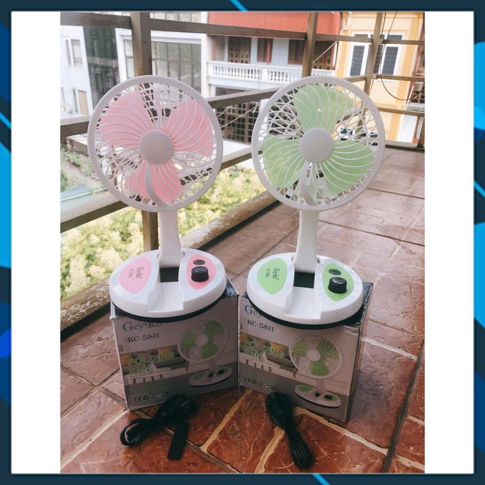 Quạt Tích Điện Có Đèn Gấp Gọn 5811
