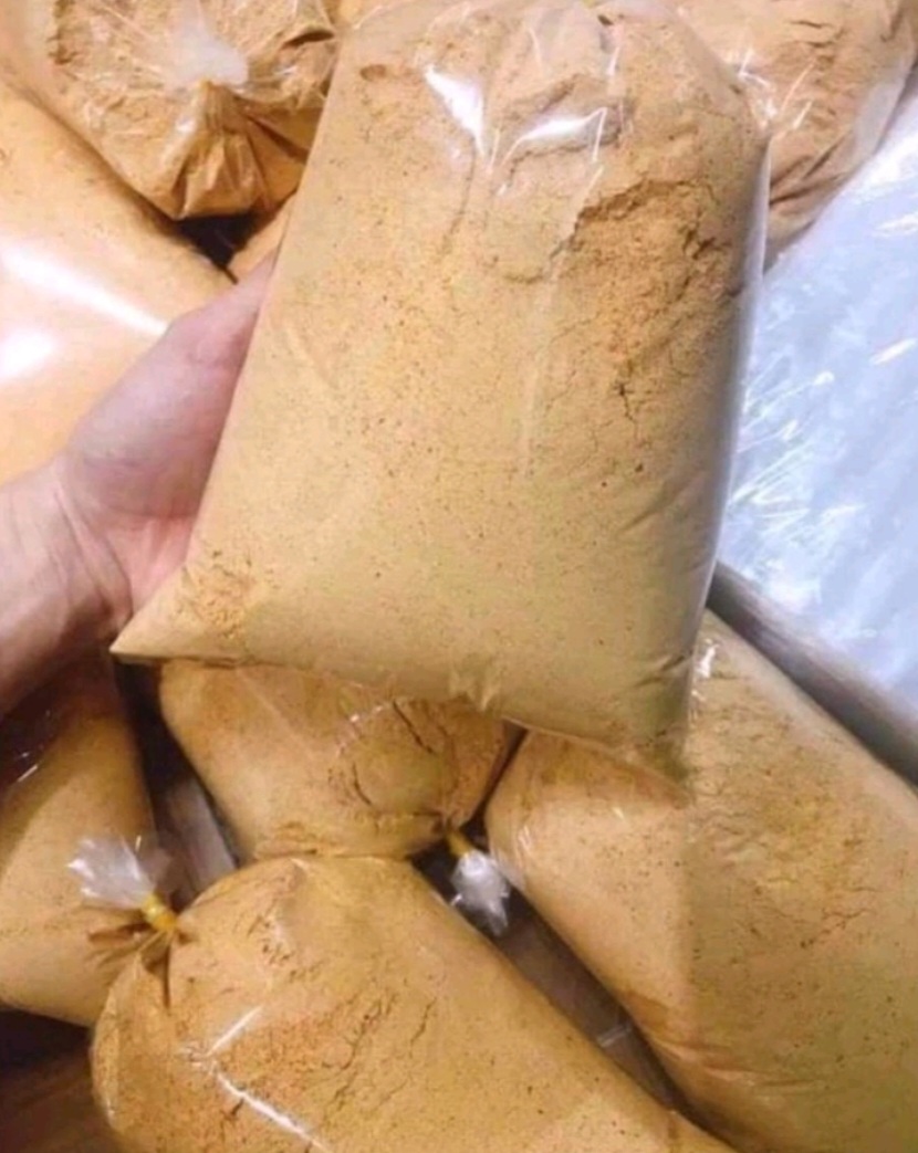 bánh tráng ria u bơ