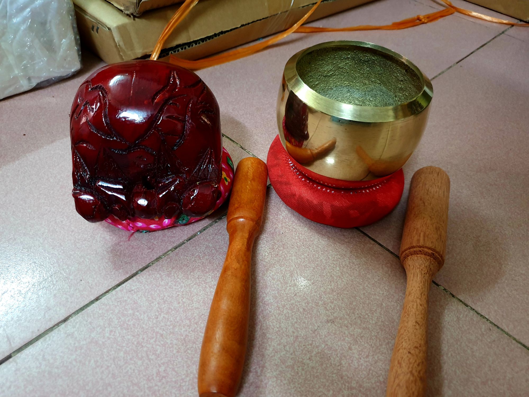 Chuông đồng nhỏ ( đk 9cm )