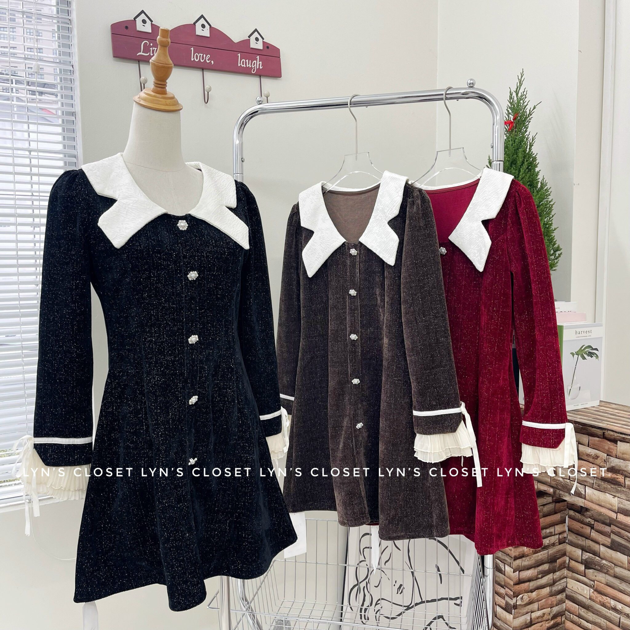 Đầm ticke nhung phối cổ trắng freesize - Lyn's Closet