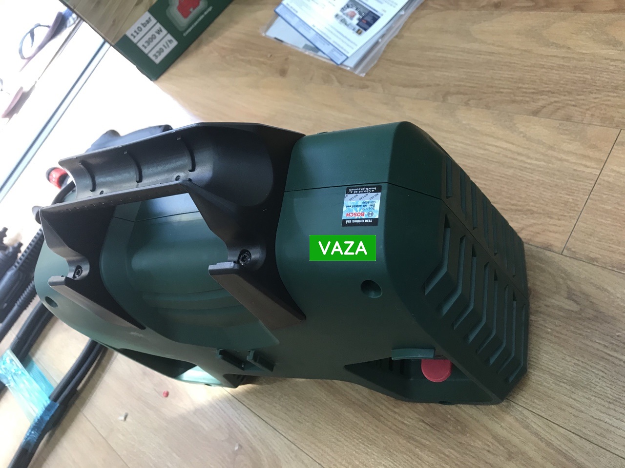 Máy xịt rửa cao áp Bosch AQT 120