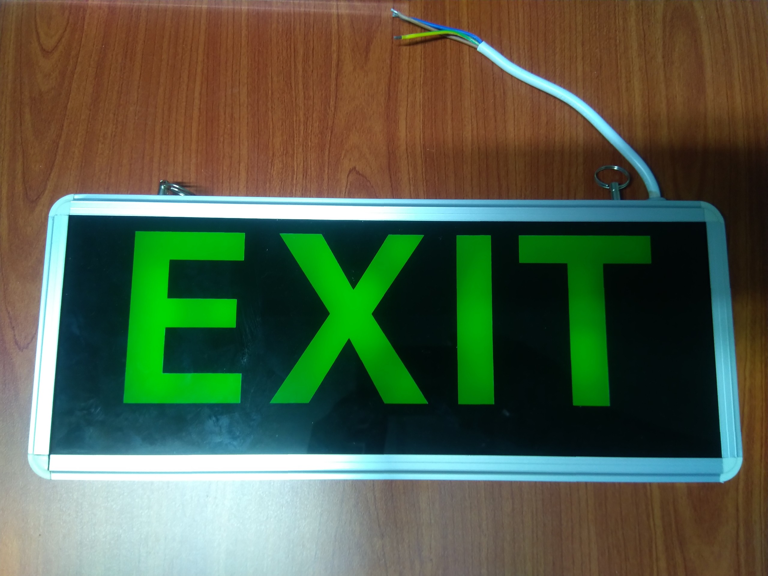 ĐÈN EXIT AKT