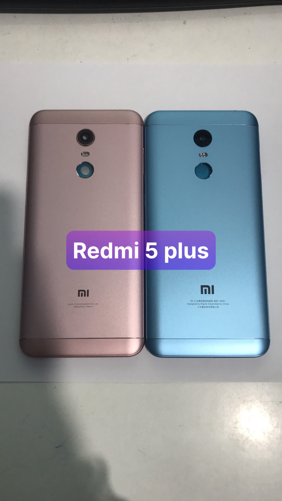 bộ vỏ redmi 5 plus -xiaomi (gồm xương .vỏ.nút bấn.kính came)