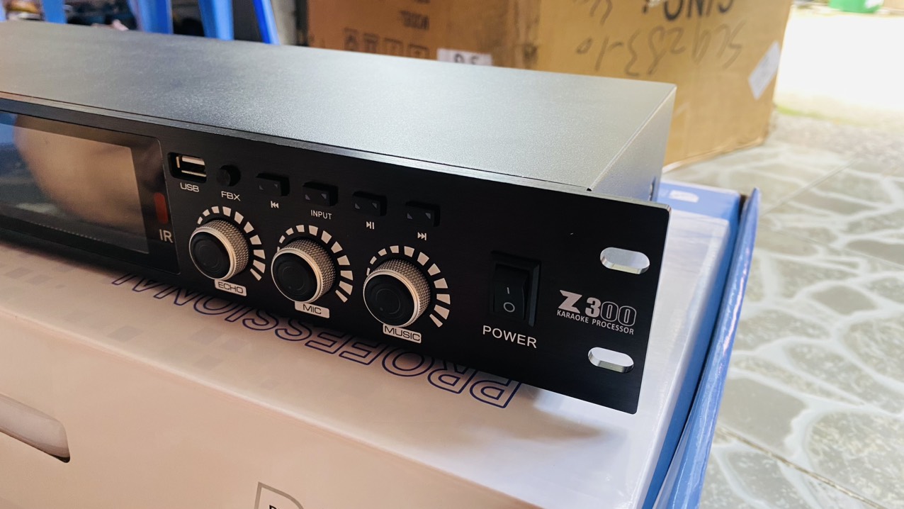 VANG CƠ LAI SỐ JBL Z300 ( NHẬP KHẨU)