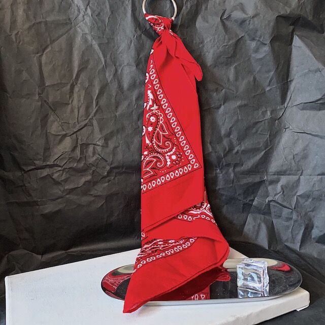Khăn bandana ( Kèm Móc chain quần Như Hình) với BDN01