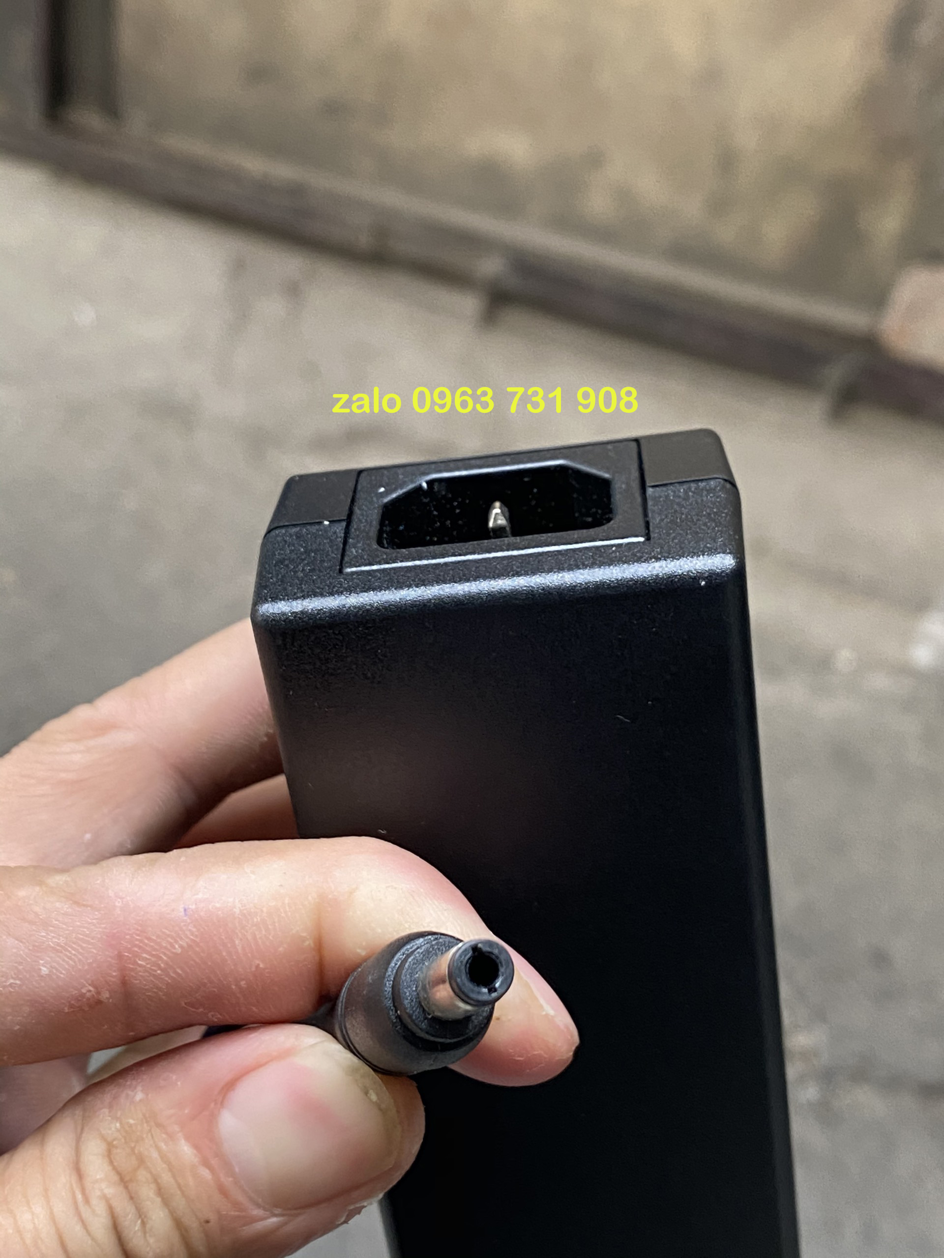 ADAPTER MÀN HÌNH AOC 19V