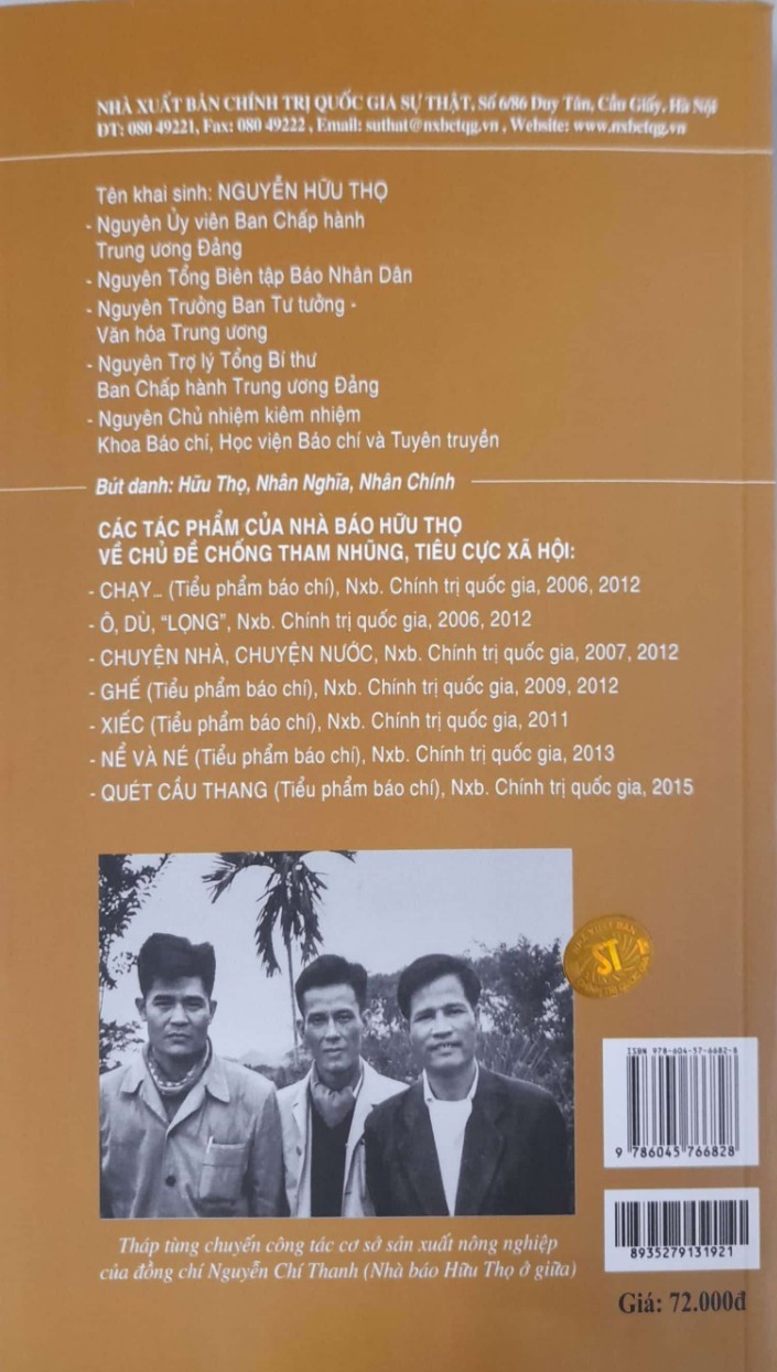 Quét cầu thang