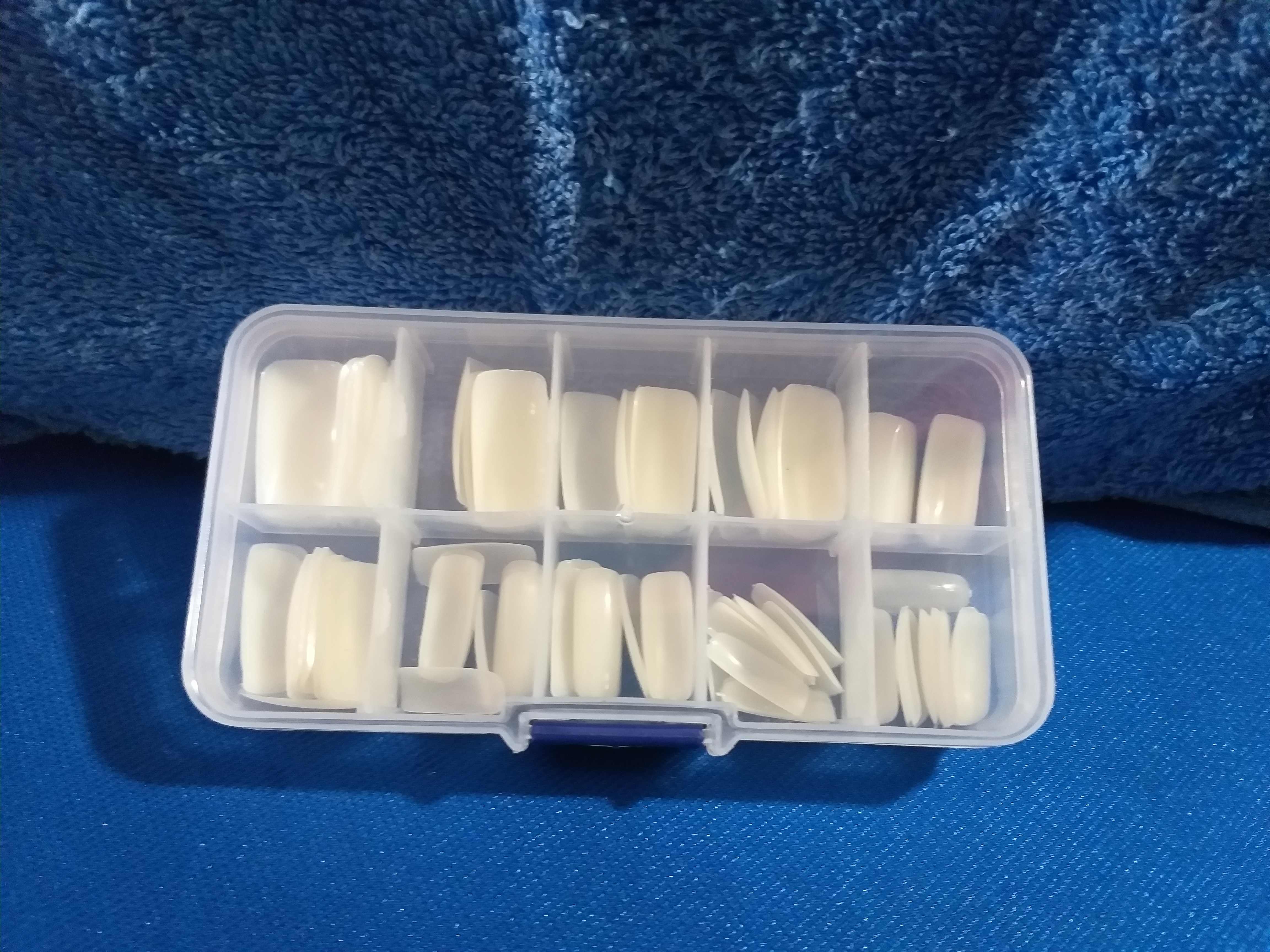 SET 100 MÓNG TAY GIẢ CÓ HỘP (PHOM VUÔNG)