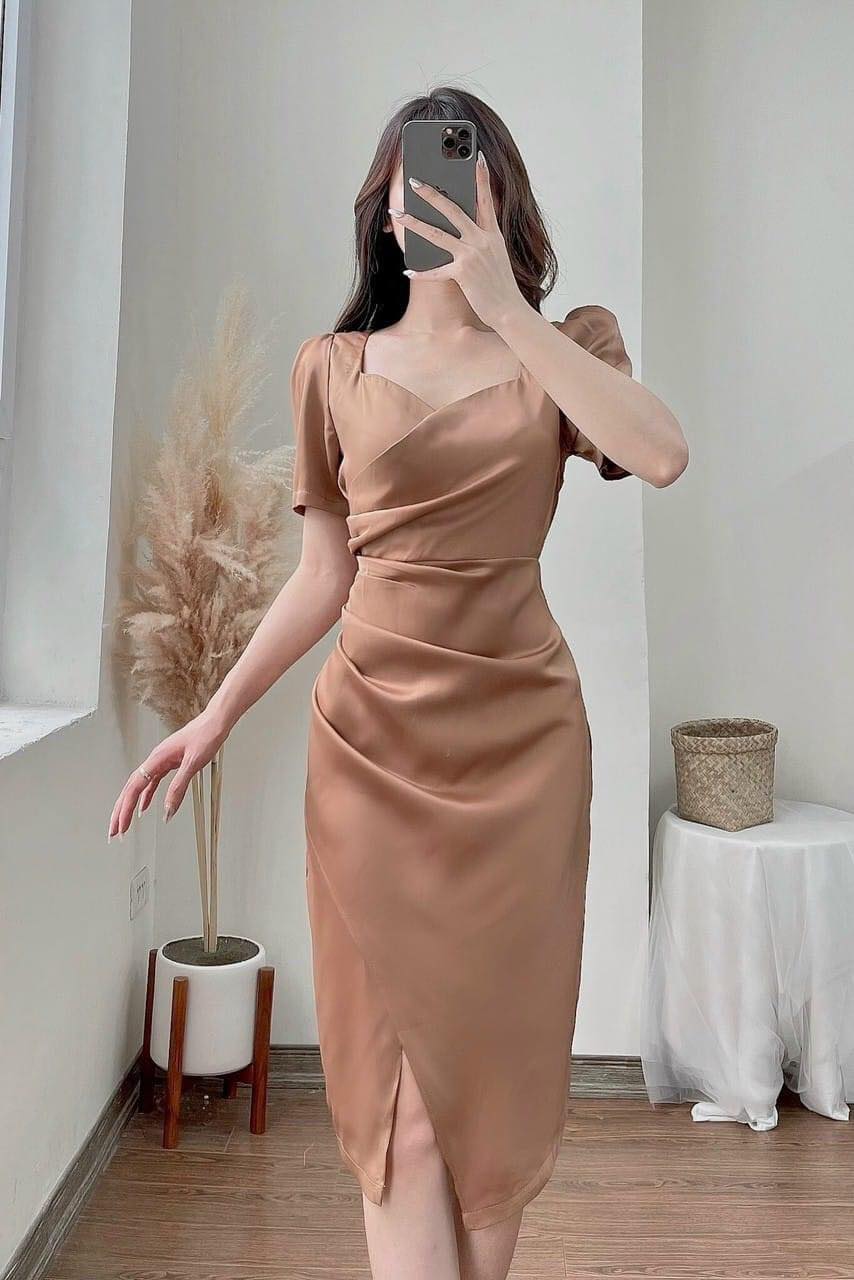 Đầm ôm body cổ vuông nhúng eo sang chảnh