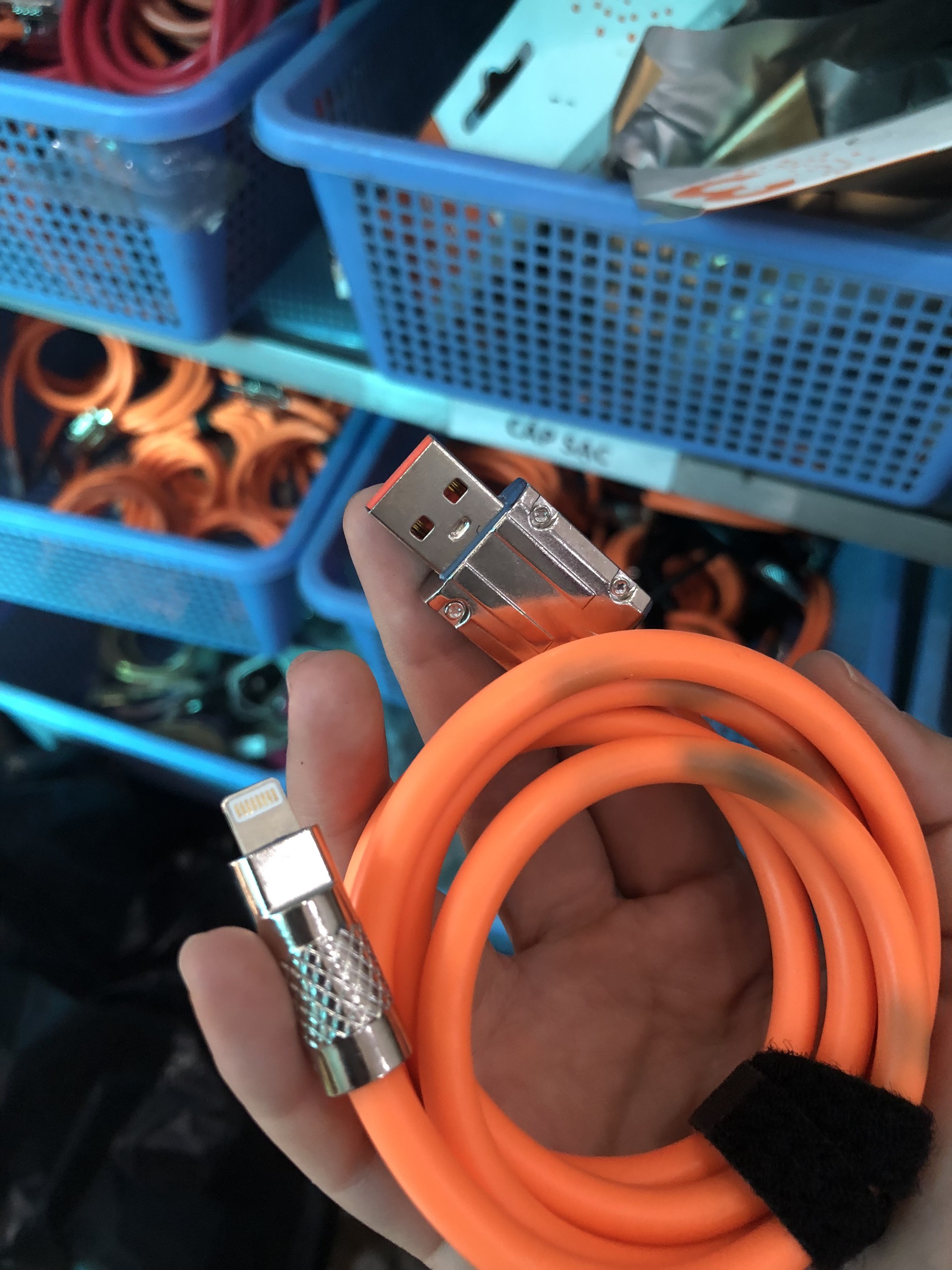 Cáp sạc Cá mập bọc thép 120w - USB ra iphone