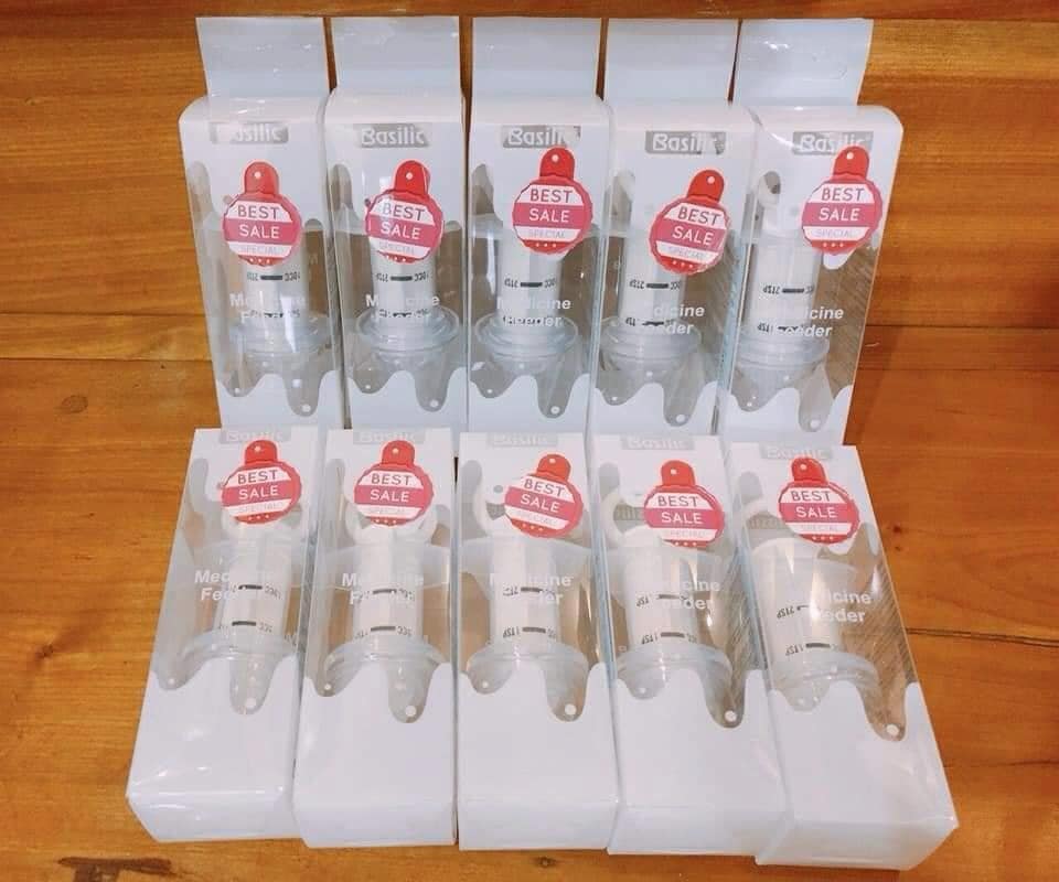 Dụng cụ cho bé uống thuoc đầu silicon Basilic (Trắng)