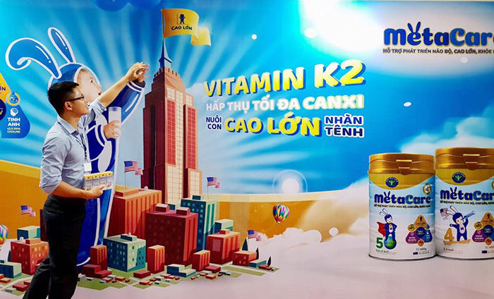 Sữa bột Nutricare Metacare Step 1 900g